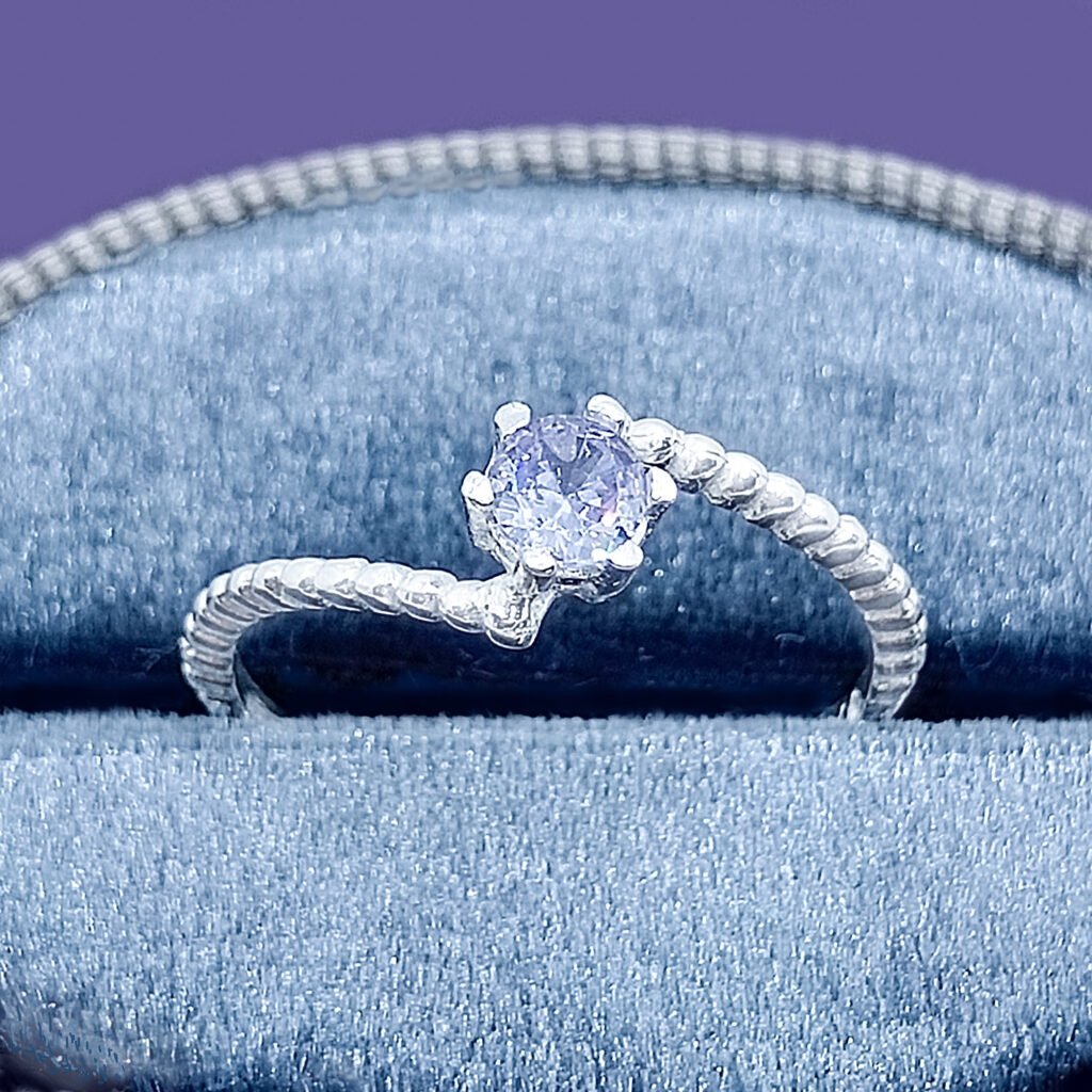 Anillo Vile Morado de Plata .925
