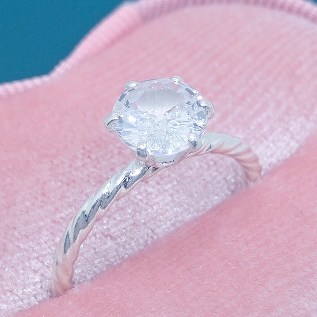 Anillo Kiara de Plata .925
