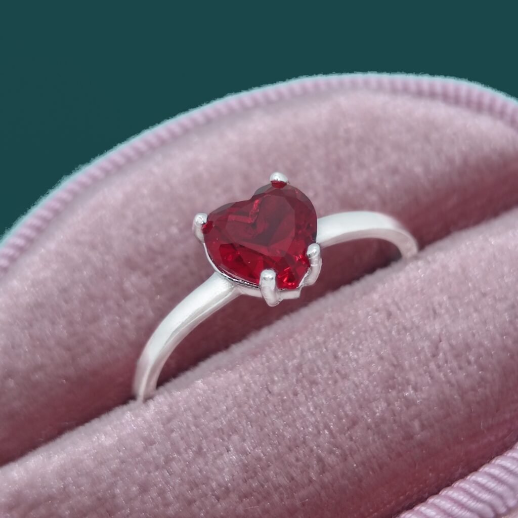 Anillo Corazon Rojo de Plata .925