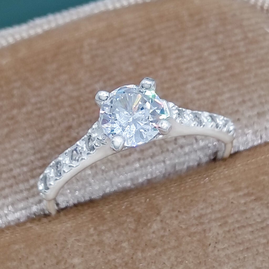 Anillo Livia Plata .925