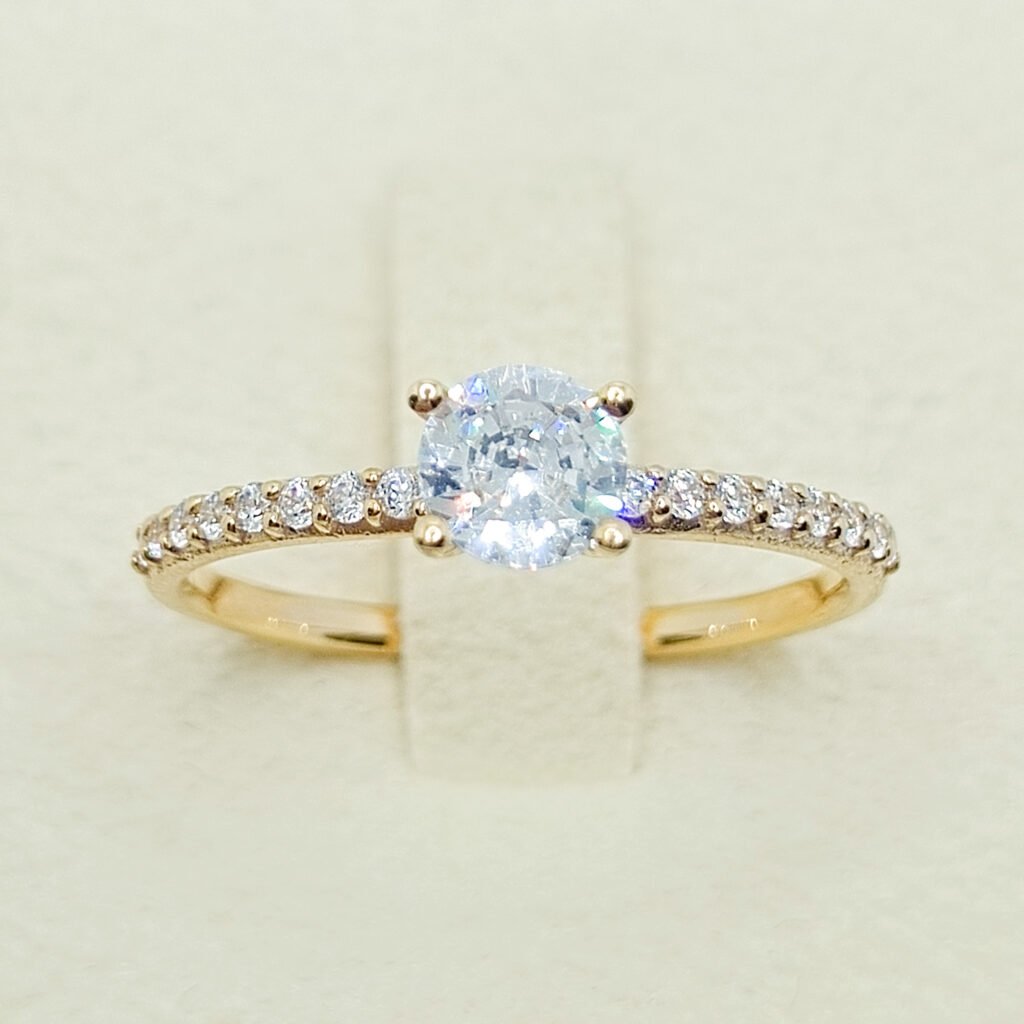 Anillo Solitario Franchesca de Oro 10k