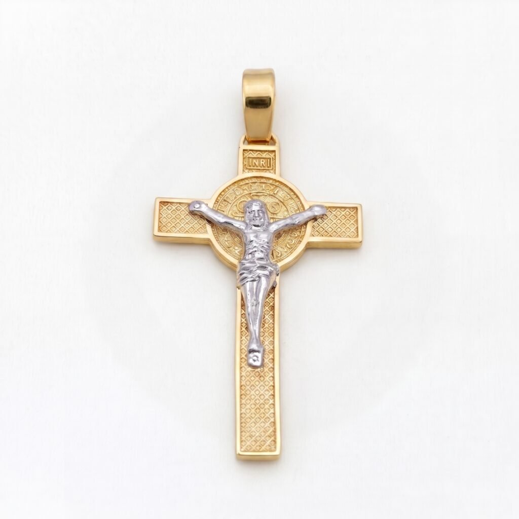 Dije Cruz con Escudo de San Benito 30mm de Oro 10k